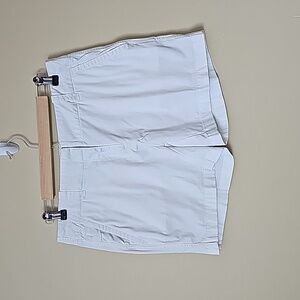 Vineyard Vines White Women's Shorts